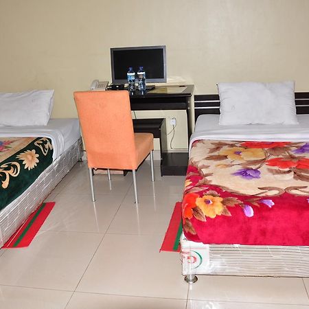 Unik Hotel Kireka Экстерьер фото